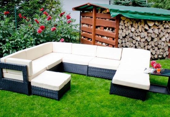 Meble z palet do ogrodu. Krok po kroku do modnych konstrukcji